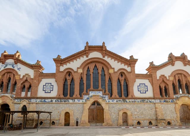 Tast de Vins (Catedral del vi del Pinell de Brai)